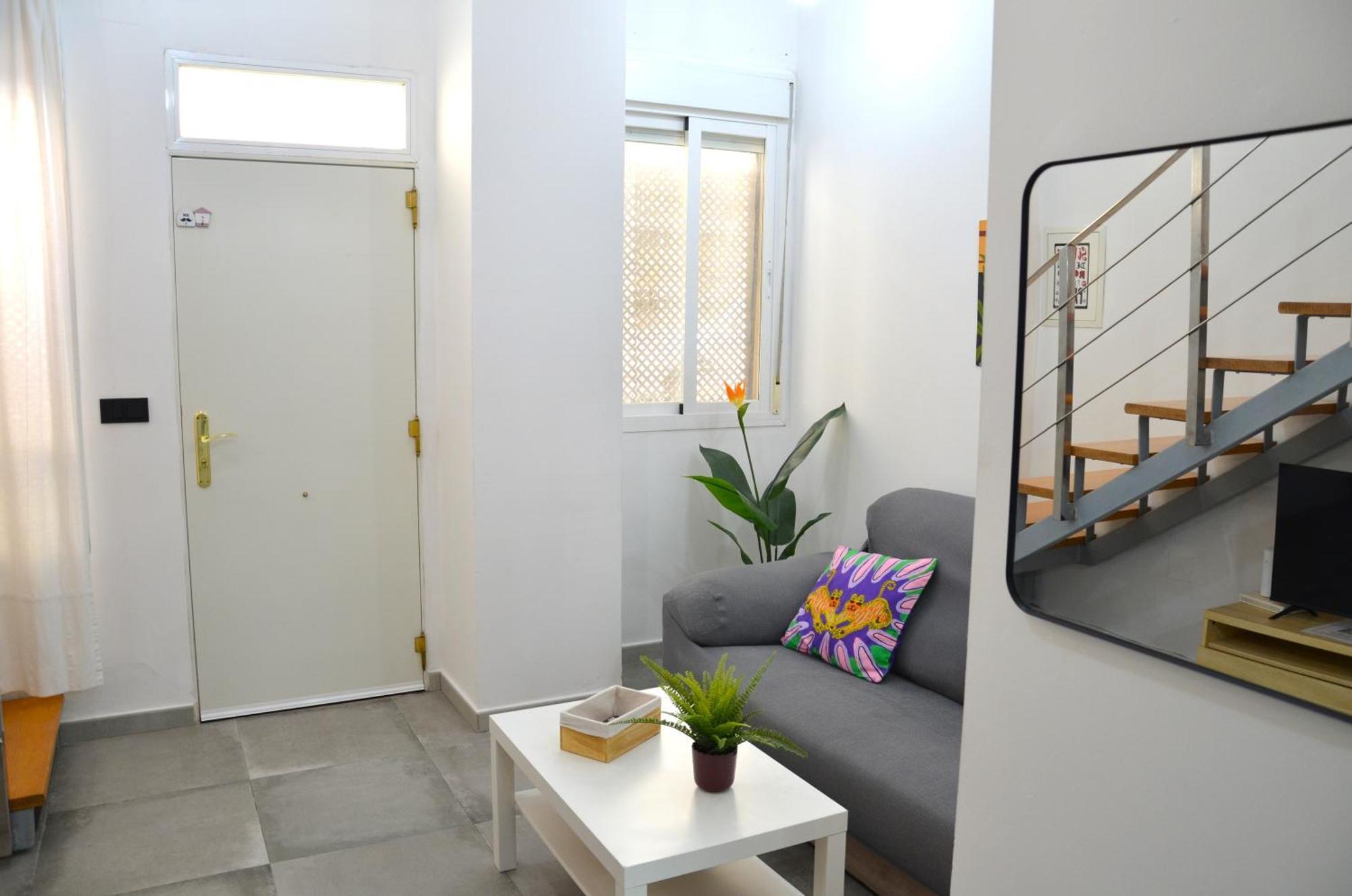Apartamento Candalex En Malaga Exterior photo