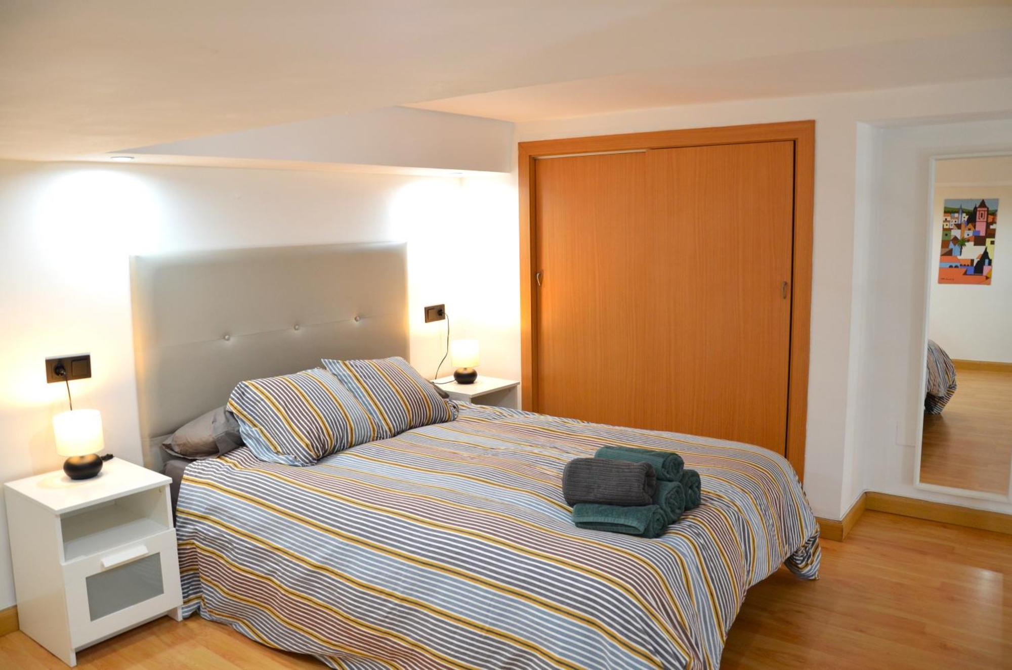 Apartamento Candalex En Malaga Exterior photo